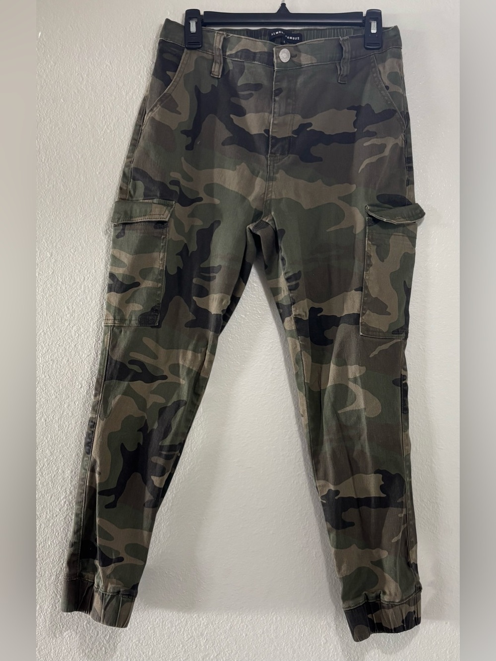 Skinny Camo cargo pants
